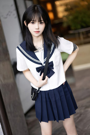 成色18K.8811.7V黑莓